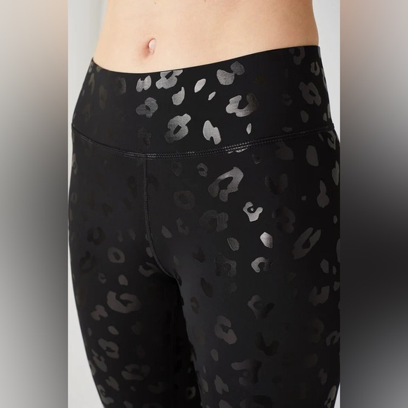 NEW Terez UpLift Leggings in Black Cheetah Foil Size XL - Picture 5 of 8